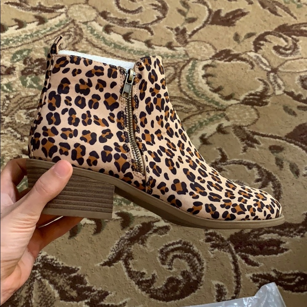 boots - Picture 2 of 2
